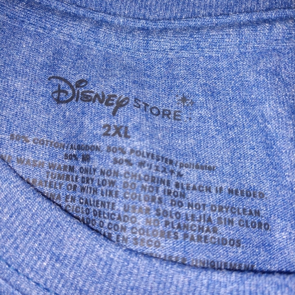 ๐งโโ๏ธ The Little Mermaid sparkly shirt from Disney store - Picture 4 of 10